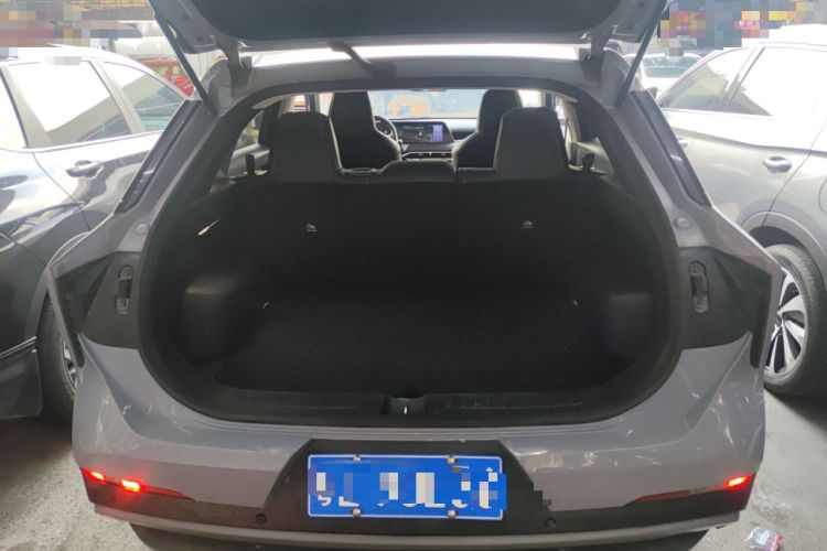 Used Venucia V 2021 260T Idol Edition