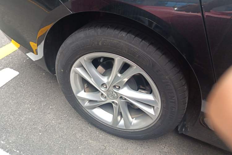 Used Buick Regal 2022 552T Smart Edition Right Rear Wheel Hub