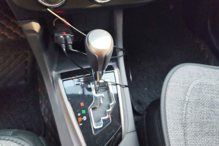 Used Toyota Levin 2015 1.6G CVT Orange Limited Edition