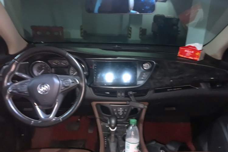 Used Buick Envision 2016 20T Two-Wheel-Drive Elite Model Center Console