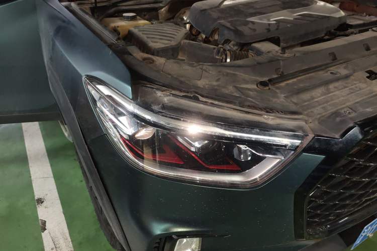 Used SAIC MAXUS D90 Pro 2020 2.0T Diesel 4x4 Alashan Edition 6 Seats Right Front Headlight