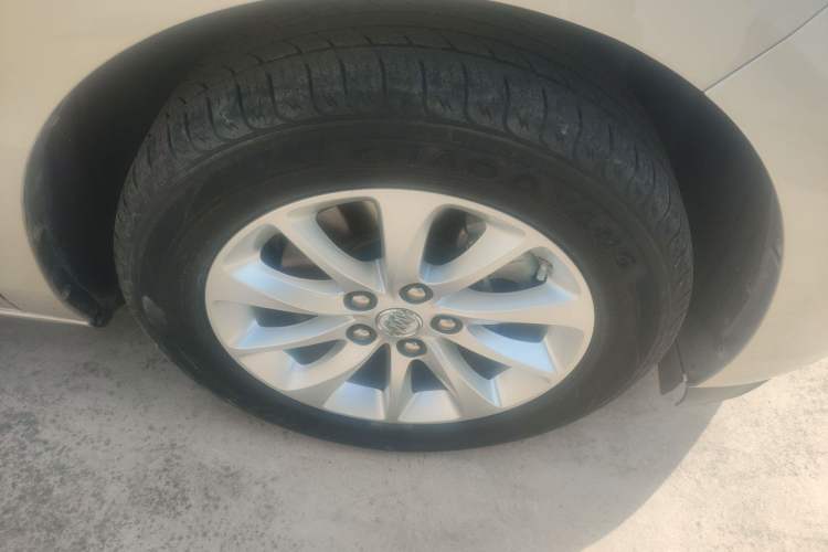 Used Buick GL8 2018 ES 28T Comfort Model China VI Standard