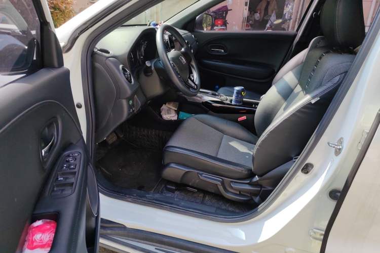 Used Honda XR-V 2021 220TURBO CVT Luxury Edition Driver Seat