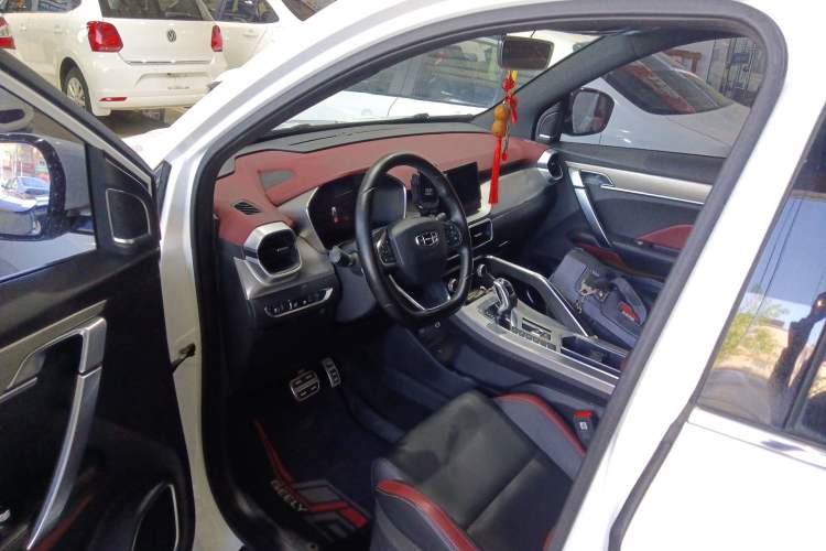 Used Geely Auto Coolray 2019 Sport Model 260T DCT Patrol China V Standard Driver Seat