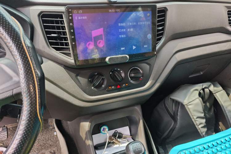 Used Wuling Hongguang V 2019 1.5L Enjoyment Version China VI LAR Audio And AC Panel