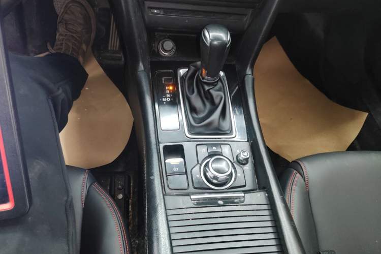 Used Mazda Mazda 3 Axela 2017 Sedan 1.5L Automatic Luxury Model Emission Standard China V