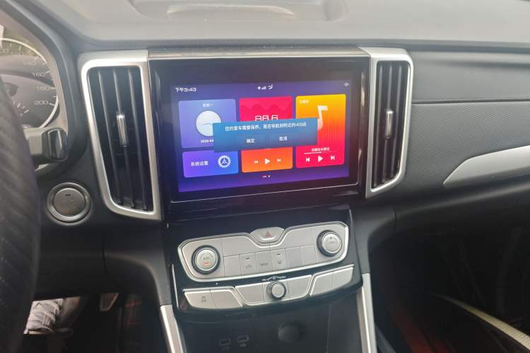 Used Great Wall Poer 2021 2.0T Commercial Version Automatic Diesel Two-Wheel Drive Elite Trim with Long Bed – GW4D20M Audio And AC Panel