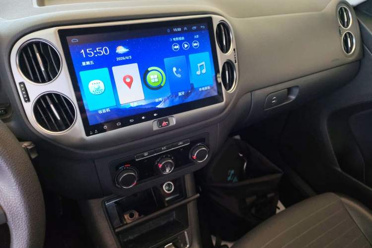 Used Volkswagen Tiguan 2015 1.8TSI Automatic Two-Wheel Drive Trend Edition Audio And AC Panel