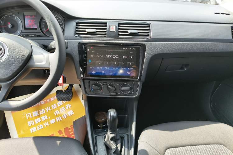 Used Volkswagen Santana 2021 1.5L Automatic Fashion Edition Audio And AC Panel