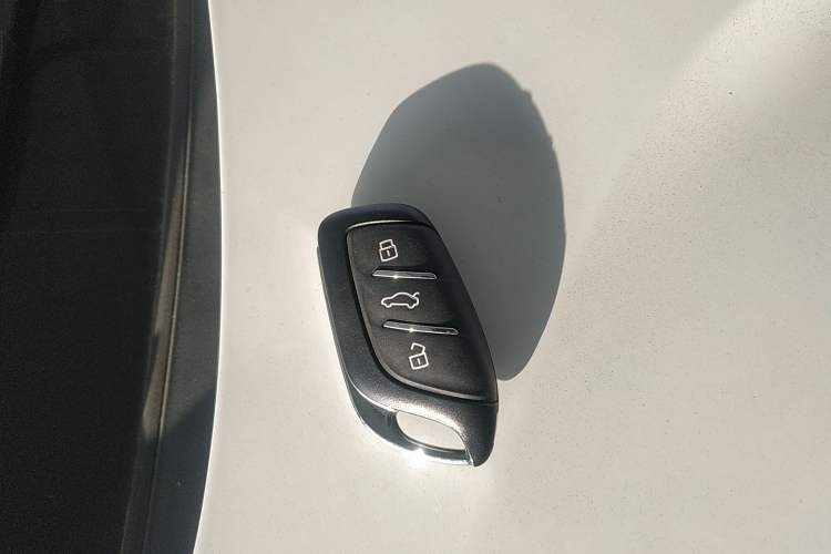 Used Roewe i5 2021 1.5L CVT Black Gold Edition