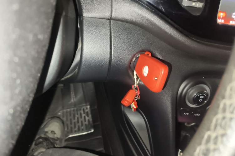 Used Fiat Viaggio 2012 1.4T Automatic Luxury Edition
