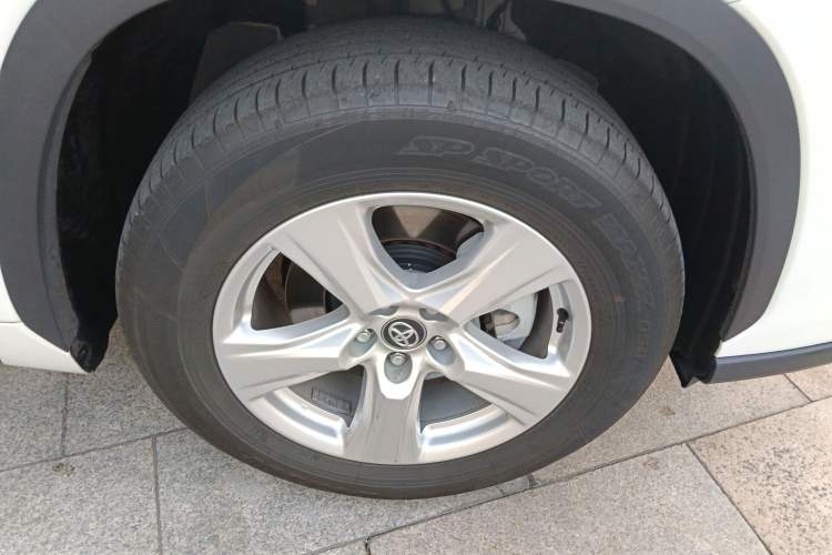 Used Toyota Highlander 2024 2.5L Smart Electric Hybrid Dual-Motor Two-Wheel-Drive Elite Edition 5 Seats
