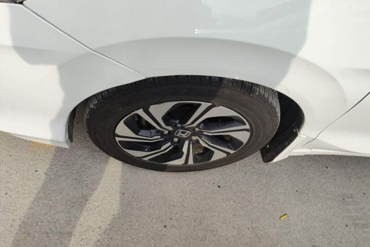 Used Honda Crider 2016 1.8L CVT Luxury Edition Left Front Wheel Hub