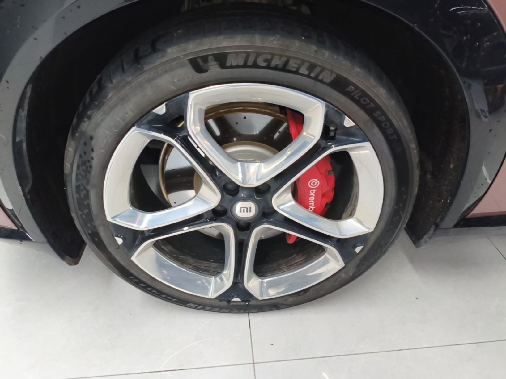 Xiaomi Auto YU7 2025 Ultra-Long Range High-Performance All-Wheel-Drive Max Edition — снимка 10