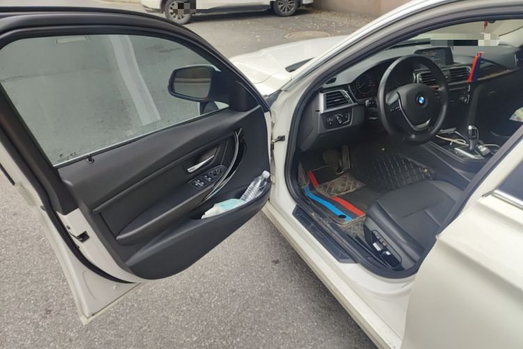 Used BMW 3 Series 2017 320Li Fashion Model
