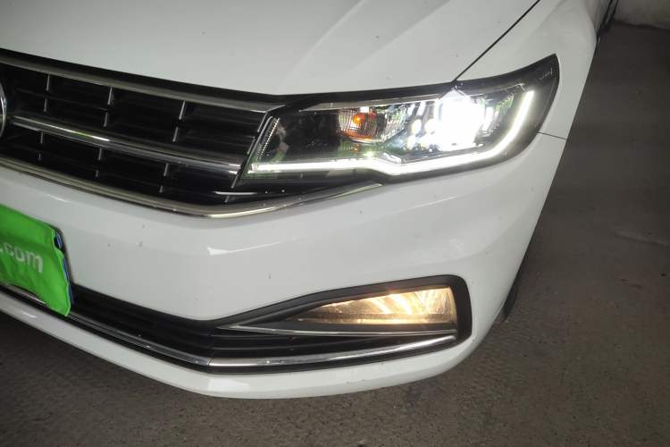 Used Volkswagen Bora 2021 1.5L Automatic Comfort Smart Connect Edition Left Front Headlight
