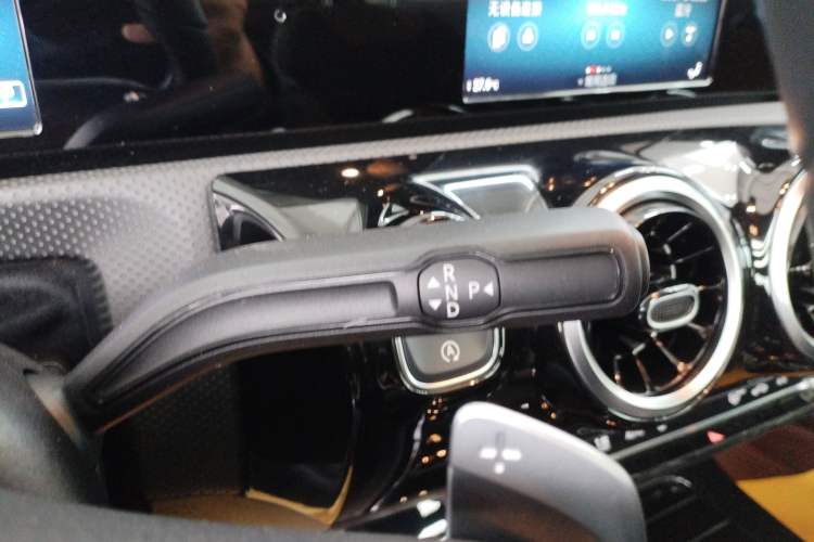 Used Mercedes-Benz A-Class 2019 A 180 L Sport Sedan Gear Lever