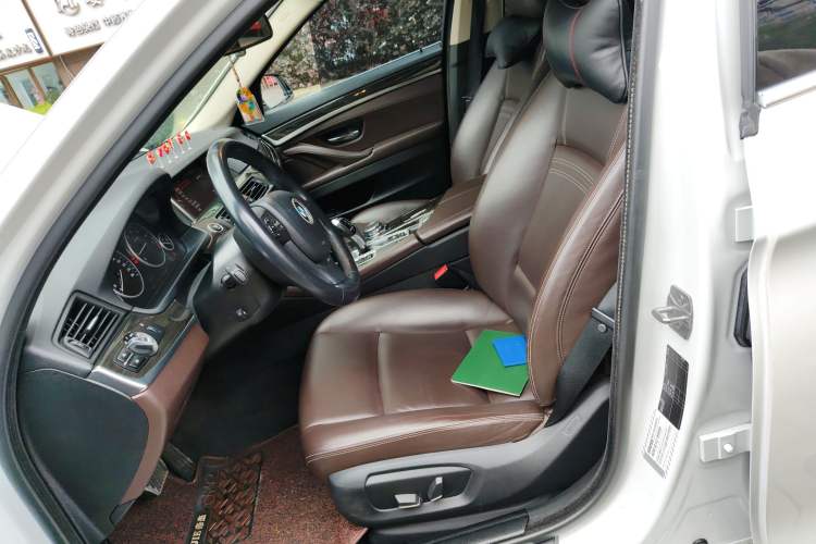 Used BMW 5 Series 2014 525Li Luxury Design Package
