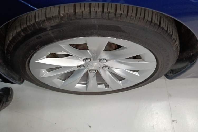 Used Tesla Model S 2017 S 75D Standard Range Edition
