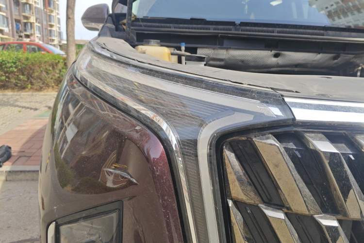 Used SAIC MAXUS G90 2024 2.0T Starlight Seven-Seater
