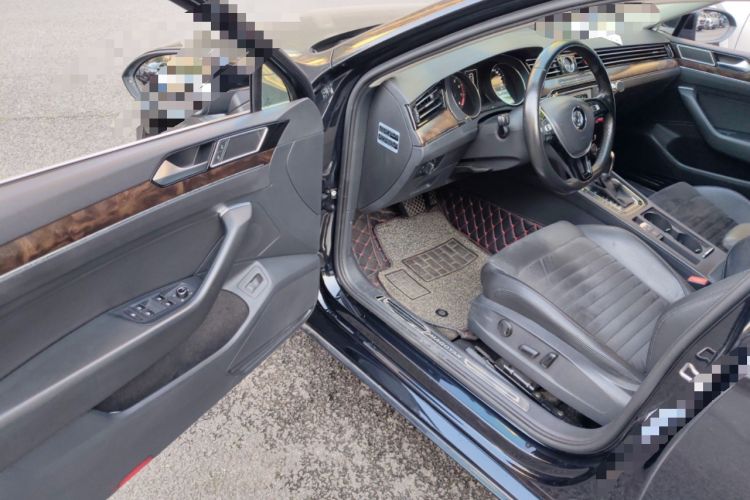 Used Volkswagen Magotan 2017 330TSI DSG Luxury Model Driver Seat