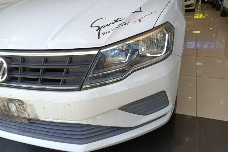 Used Volkswagen Jetta 2017 1.4L Manual Fashion Edition