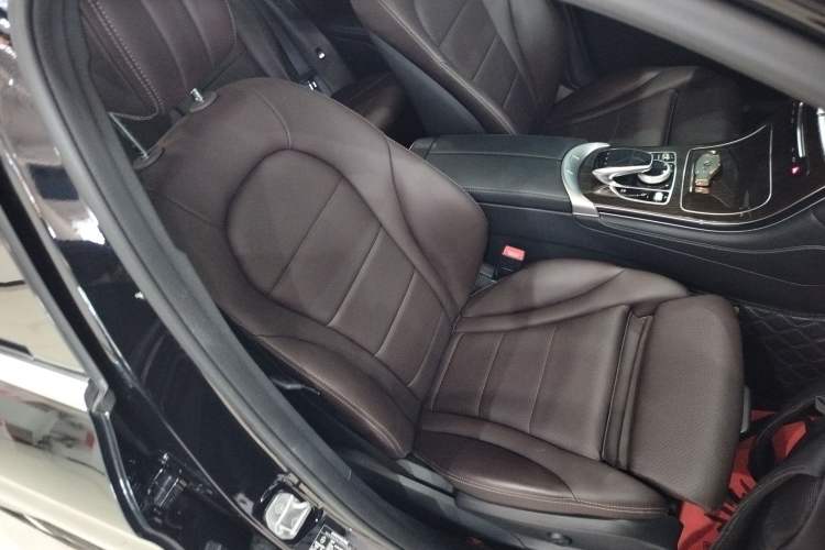 Used Mercedes-Benz GLC 2018 GLC 260 4MATIC Luxury Model