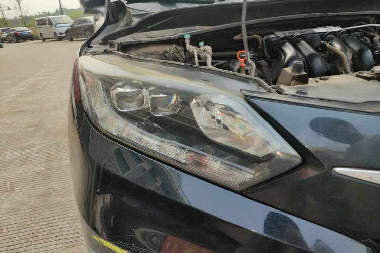 Used Honda Vezel 2018 1.5L CVT 2WD Technology Elite Model Right Front Headlight