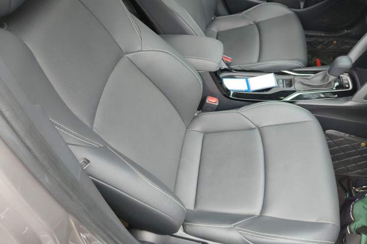 Used Toyota FRONTLANDER 2023 2.0L Smart Electric Hybrid Dual-Engine Luxury Edition
