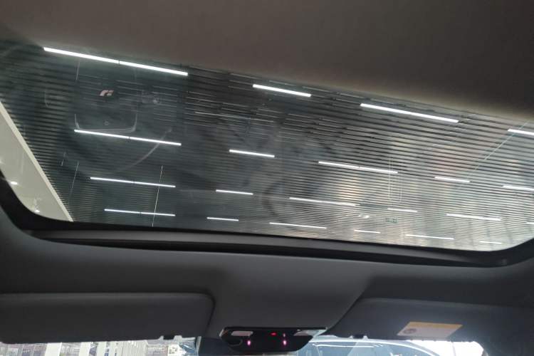 Used Li Auto L8 2023 Pro Model Headliner