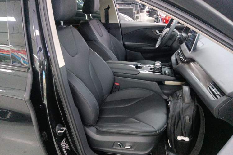 Used Hongqi E-QM5 2023 Revised Version Basic Travel Edition