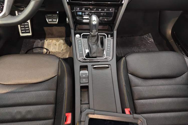 Used Volkswagen FAW-Volkswagen CC 2024 380TSI Striking Edition