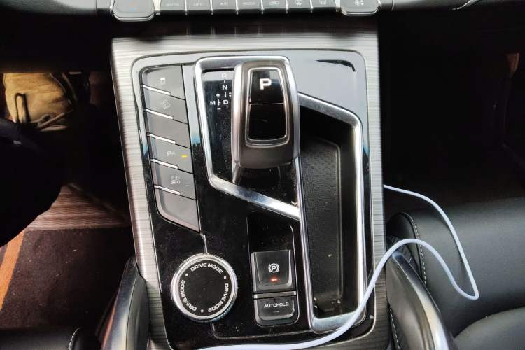 Used Geely Auto Emgrand X7 Sport 2020 1.8TD DCT ZhiZun PRO