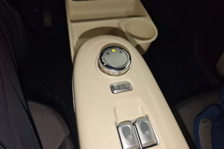 Used CHANGAN NEVO Lumin 2025 205 km Xiangqin Version
