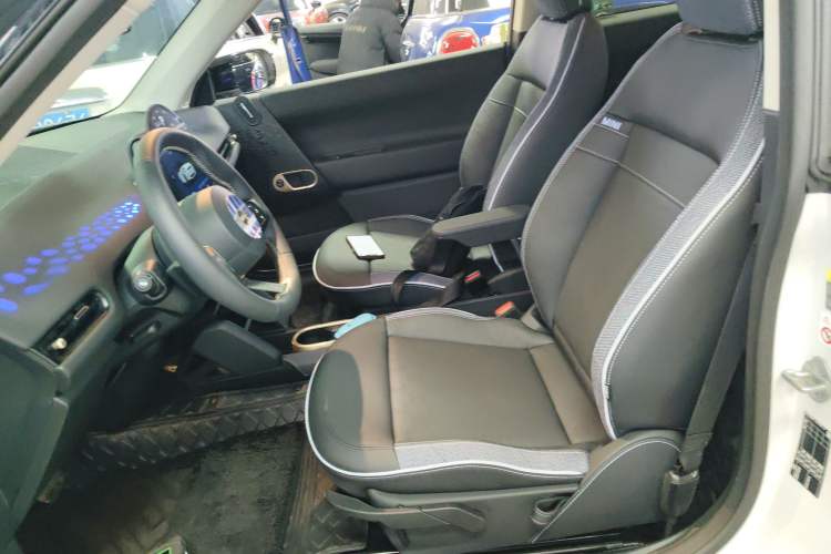 Used MINI Electric MINI COOPER 2025 Model Facelift 466km COOPER E Classic Style
