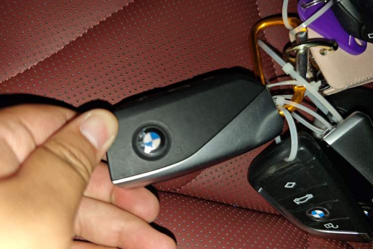 Used BMW X5 2023 xDrive 30Li Luxury M Sport Night Edition Package Vehicle Key