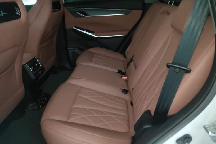 Used CHANGAN CS75 PLUS 2024 3rd Generation Champion Edition 1.5T Intelligent Drive Dynamic Model