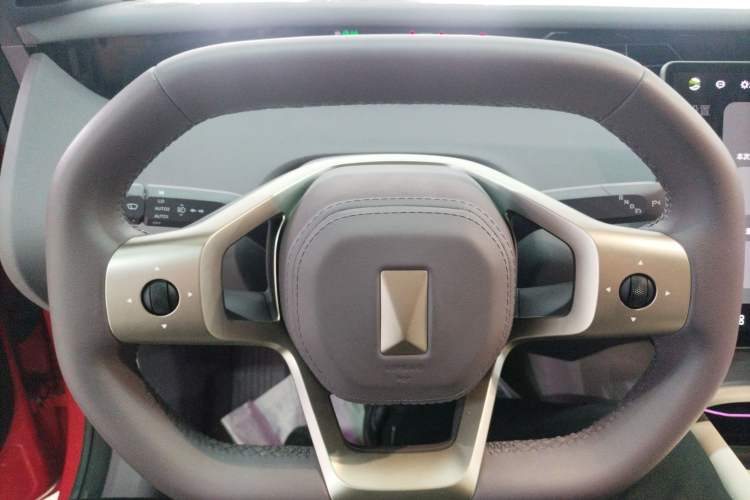 Used Avatr 06 2025 Pro Range-Extended Edition Steering Wheel