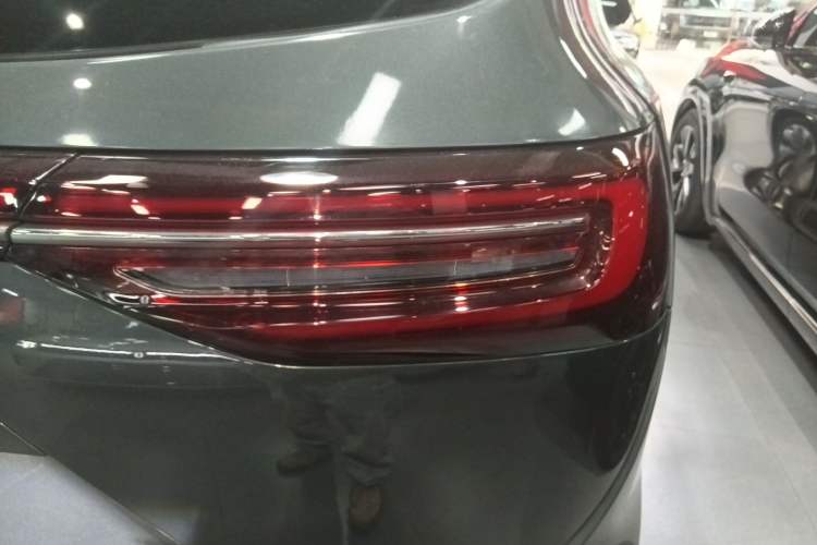 Used Hima AITO M7 2022 1.5T Rear-Drive Comfort Edition Exterior 1