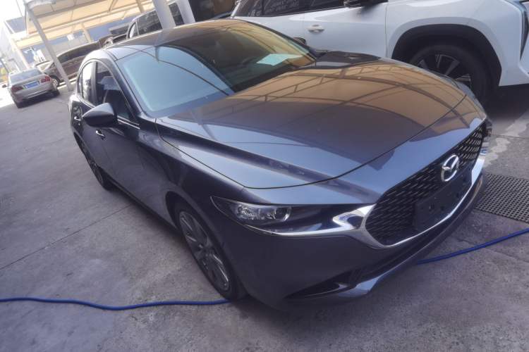 Used Mazda 3 Axela 2023 2.0L Automatic Zhiya Edition Front Right 45 Deg