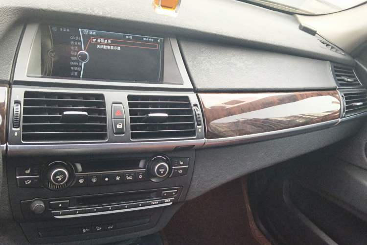 Used BMW X5 2011 xDrive35i Leading Model
