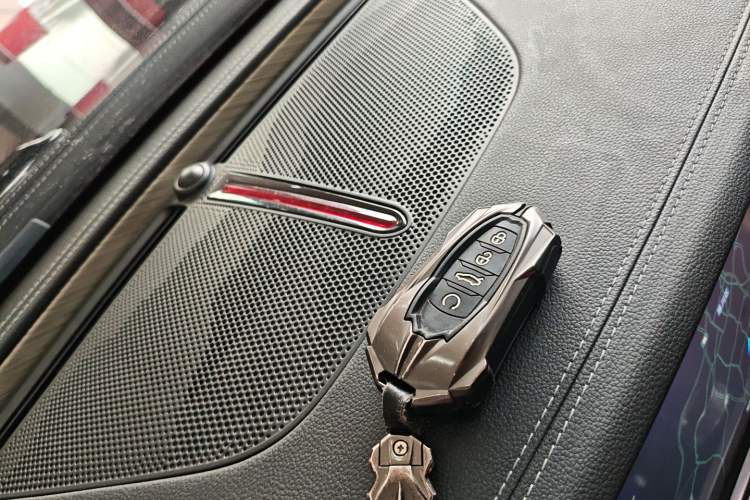 Used Hongqi H9 2020 2.0T Smart Connect Flagship Edition
