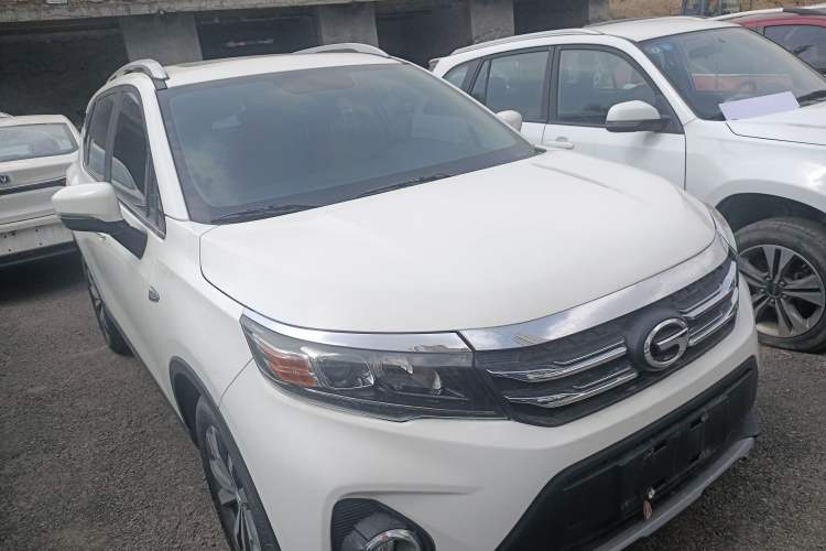Used GAC Trumpchi GS3 2019 235T Manual Elite Edition Front Right 45 Deg