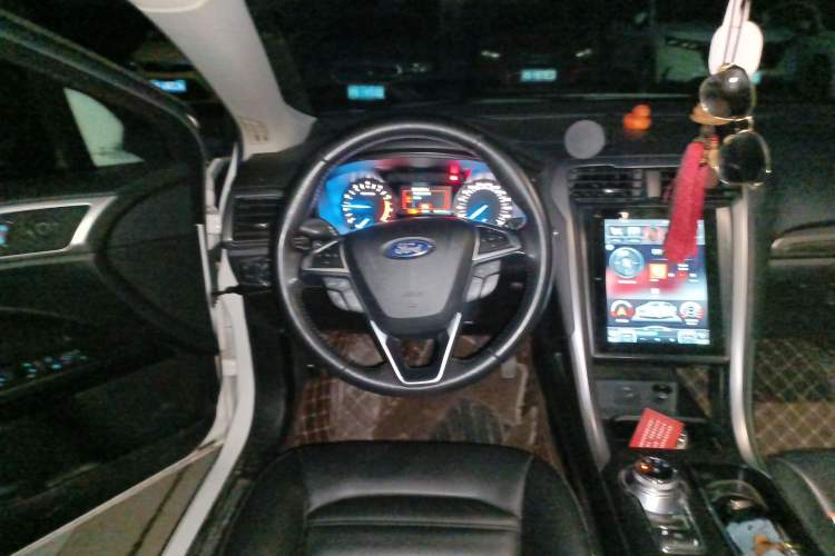 Used Ford Mondeo 2018 EcoBoost 180 Smart Control Fashion Model China V Standard Steering Wheel