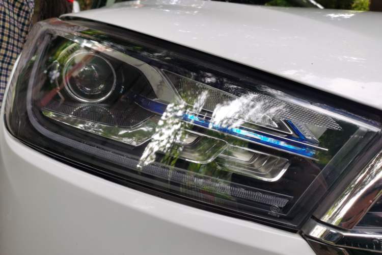 Used Zotye T300 2017 1.5L Manual Luxury Model Right Front Headlight
