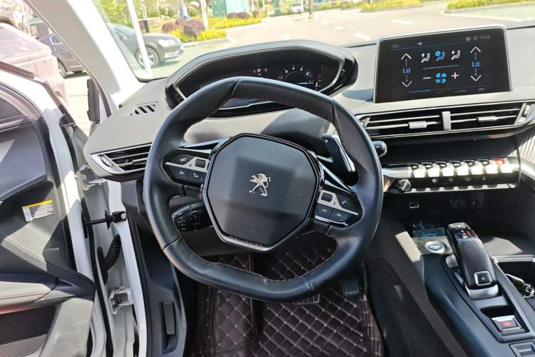 Used Peugeot 5008 2017 380THP 7-Seater Elite Edition