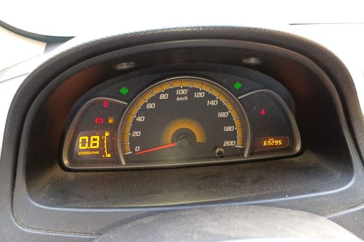 Used Chevrolet Sail 2013 Sedan 1.2L Manual Fashionable Happiness Edition
