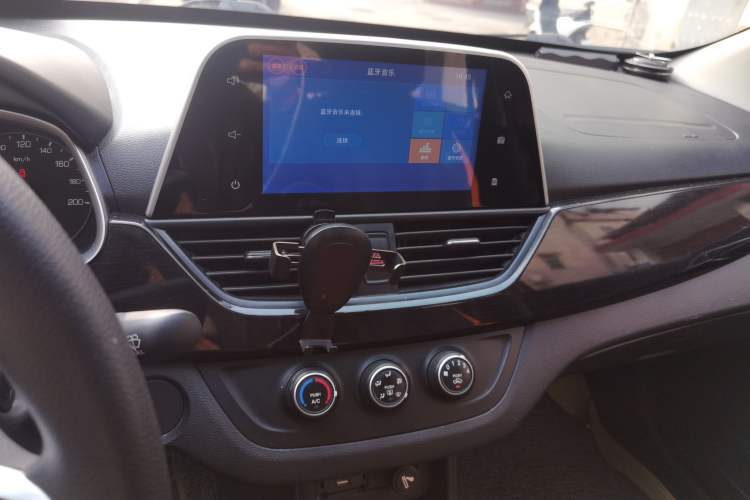 Used Baojun 310 2016 1.2L Manual Fashionable Edition