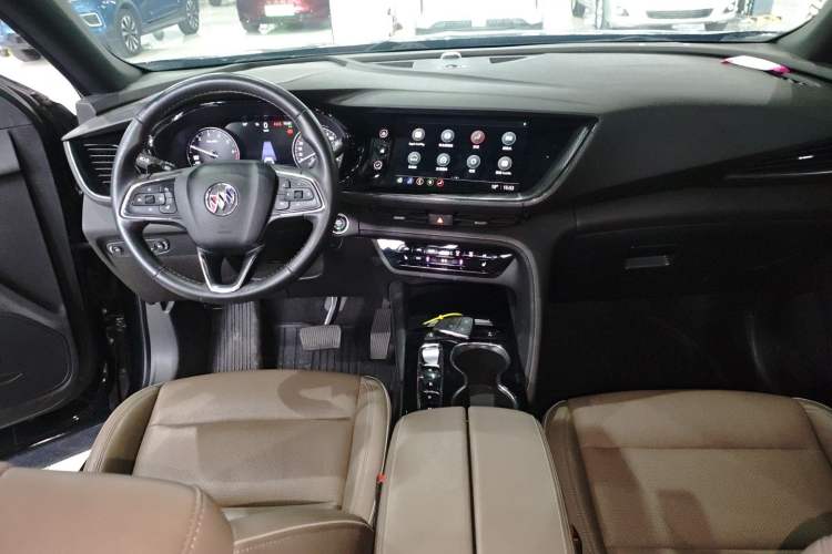 Used Buick Envision 2022 Encore Plus 652T Five-Seat Luxury Model
