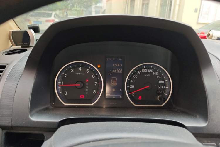 Used Honda CR-V 2010 2.0L automatic two-wheel drive urban version Instrument Cluster